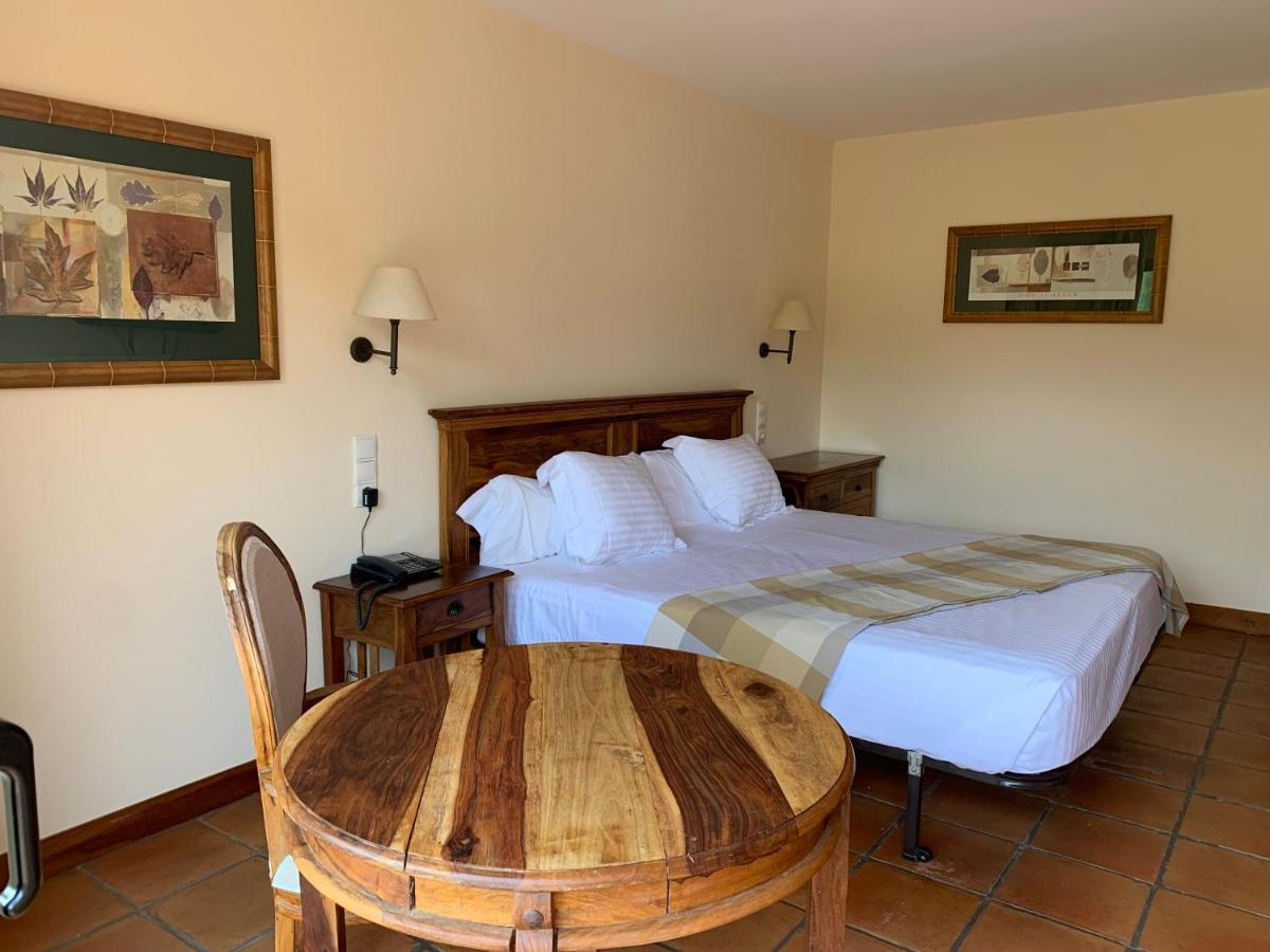 La Figuerola Hotel & Restaurant Vandellós Extérieur photo